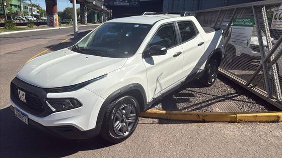 FIAT TORO 1.3 TURBO 270 FLEX ENDURANCE AT6 FIAT TORO 1.3 TURBO 270 FLEX ENDURANCE AT6